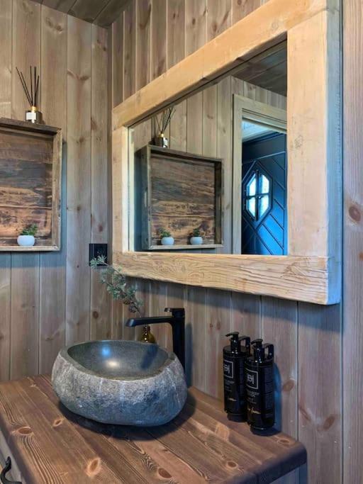 Cosy Cabin Between Lake And Mountain Treungen Exterior foto